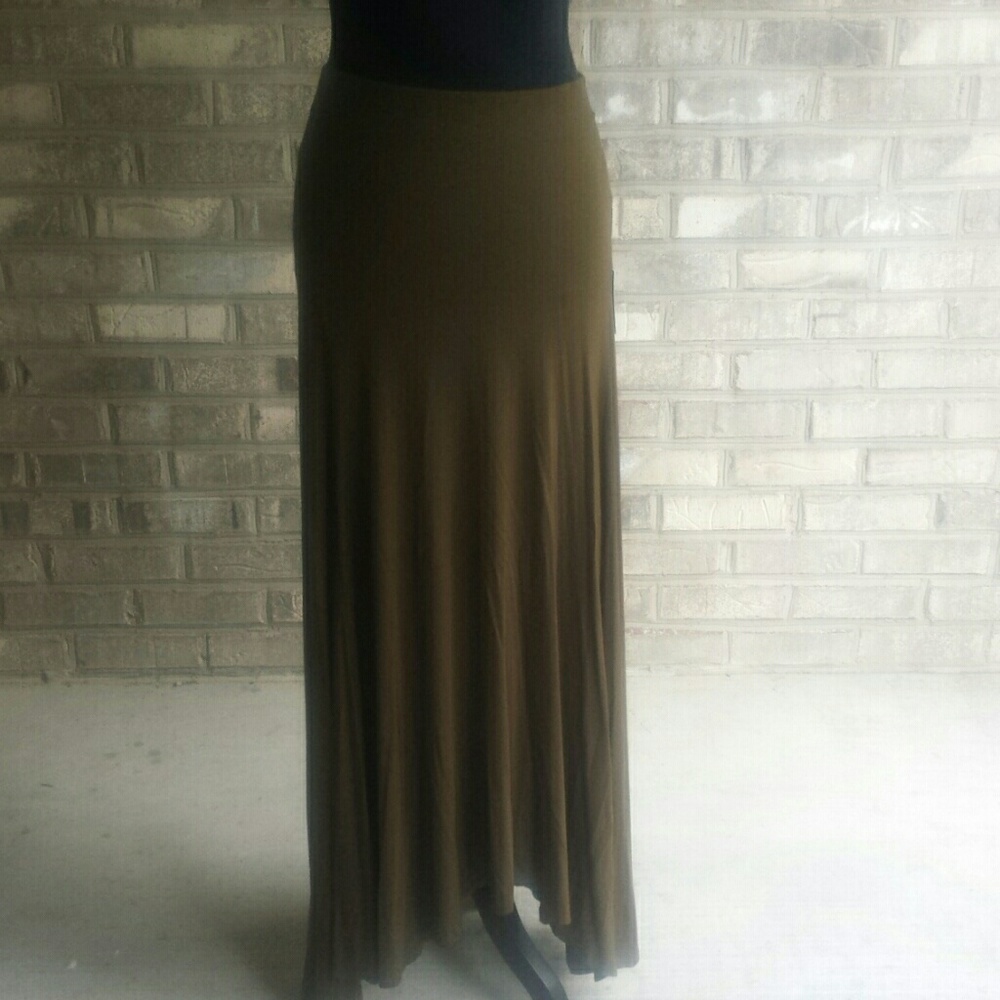 New forever 21 army green skirt large